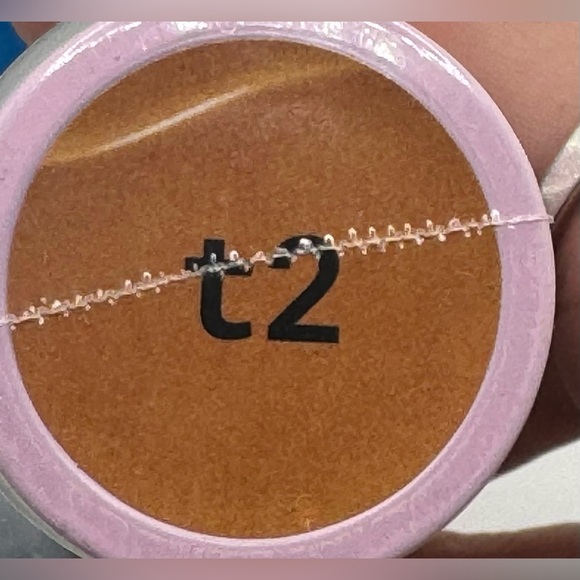 TOYFACTORY Niablend™ Serum Concealer in T2 - Picture 5 of 6